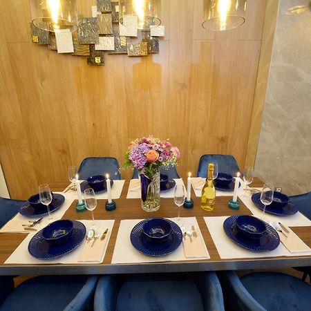 בודפשט Orangehomes 4 Bdrm Apartment View To Synagogue מראה חיצוני תמונה