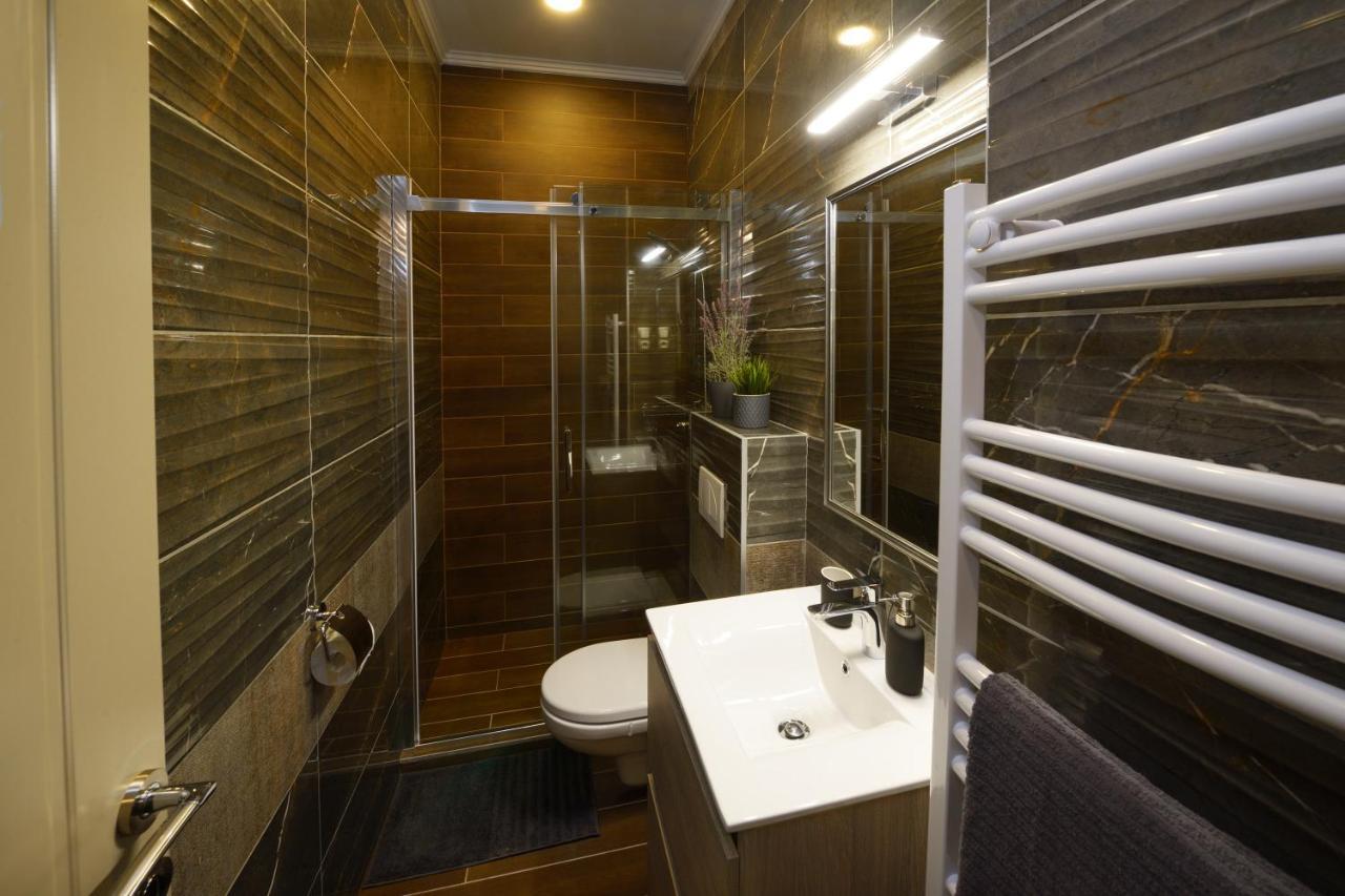 בודפשט Orangehomes 4 Bdrm Apartment View To Synagogue מראה חיצוני תמונה